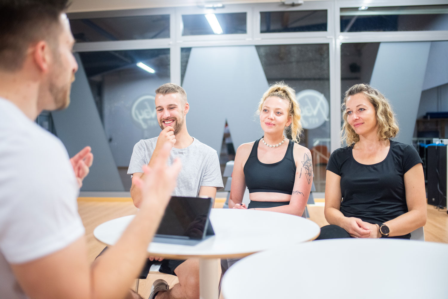 CProgress im Austausch mit einer Trainingsgruppe